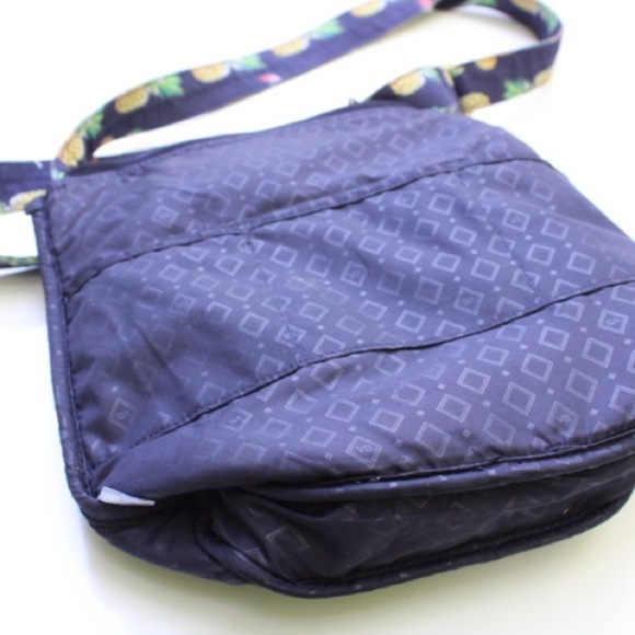 Vera Bradley pineapple toucan party cross body bag Embroidered - Picture 7 of 10